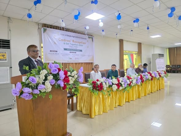 শেকৃবিতে বিসিএস ক্যাডারদের সংবর্ধনা ও গেট টুগেদার অনুষ্ঠিত